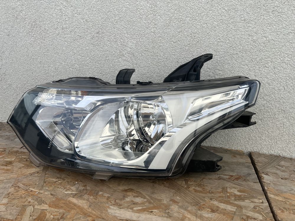 Far stanga Mitsubishi Outlander 3 2012-2015 Halogen Original