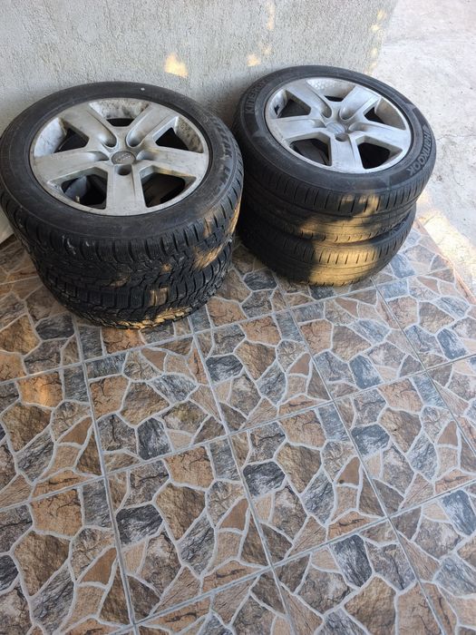 Roti de vânzare pe 16