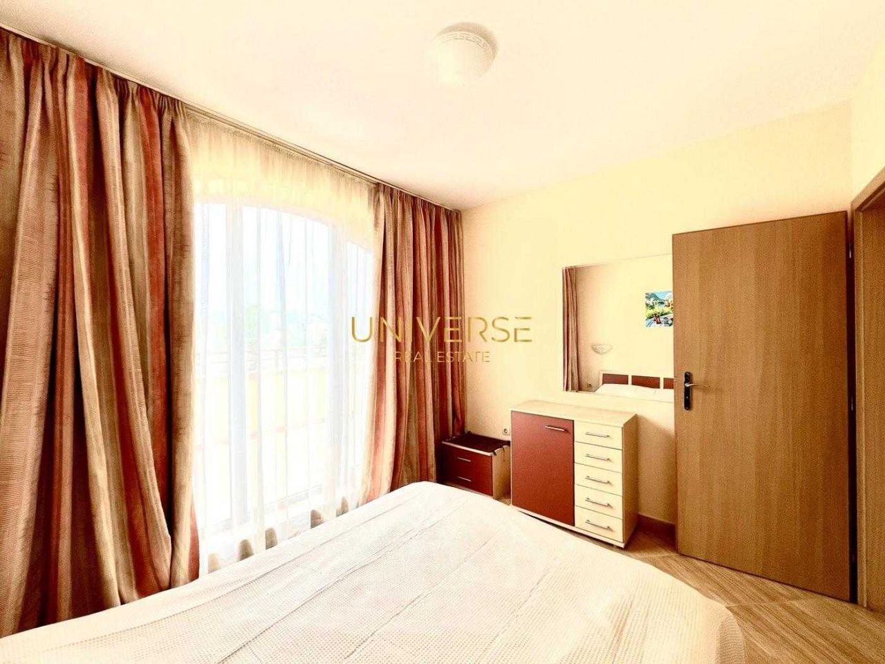 Продава се Двустаен апартамент в к.к. Слънчев бряг - 66 кв.м за 1031 €/кв.м - Снимка #8