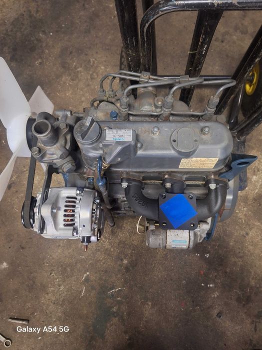 Motor kubota D905