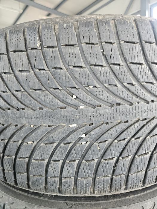 Зимни гуми 295 35 21 MICHELIN DOT18