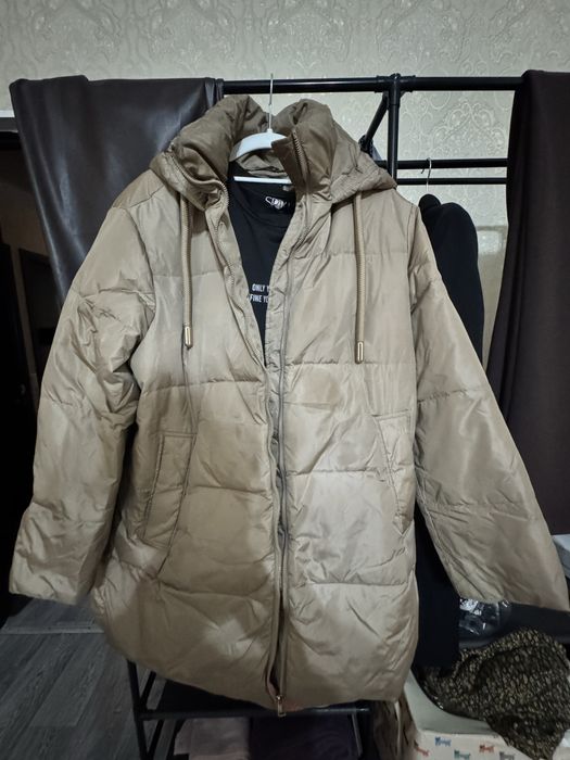 Куртка сатылады қысқы