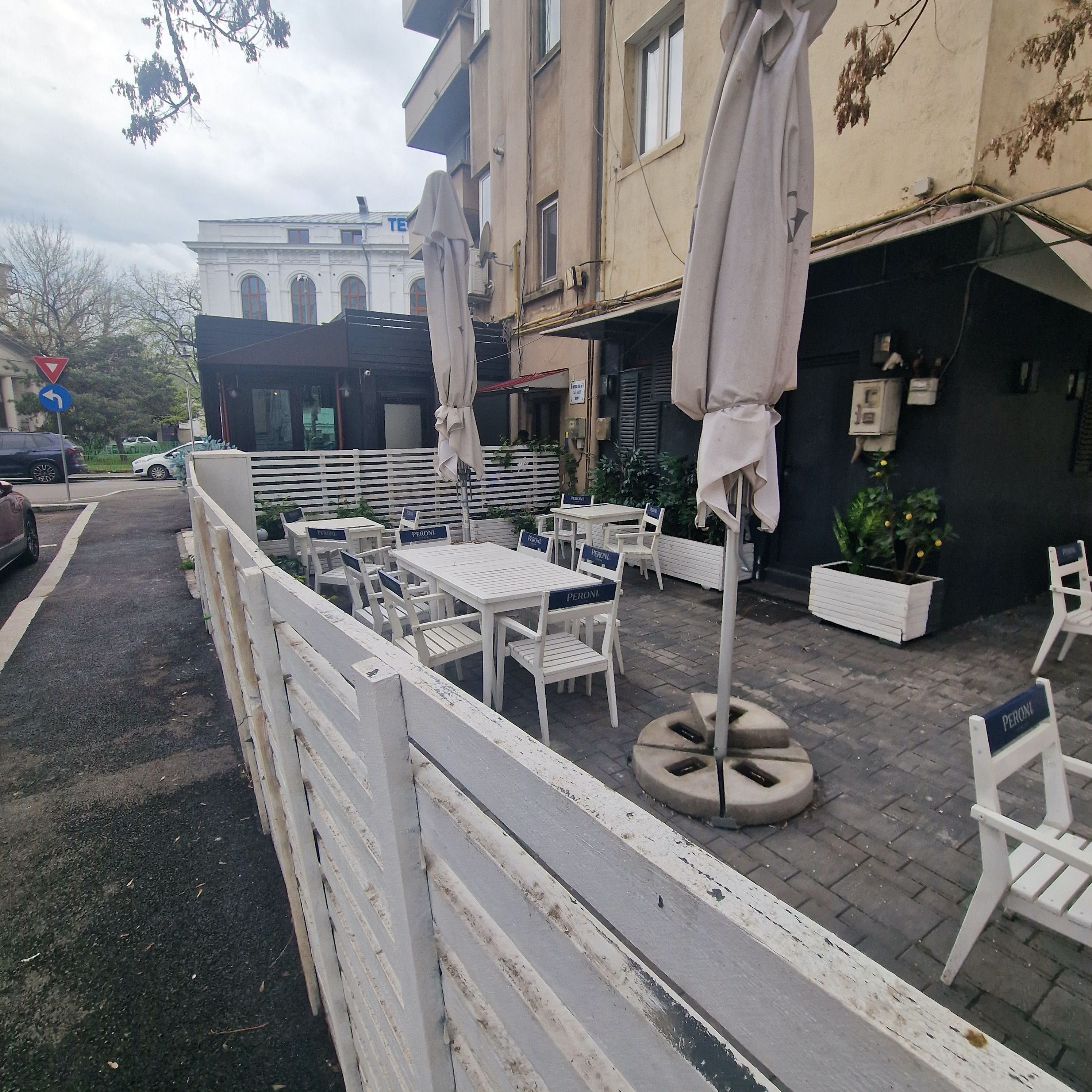 inchiriez spatiu comercial unirii ( restaurant)