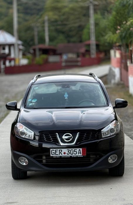 Nissan Qashqai +2 panoramic navi pilot automat