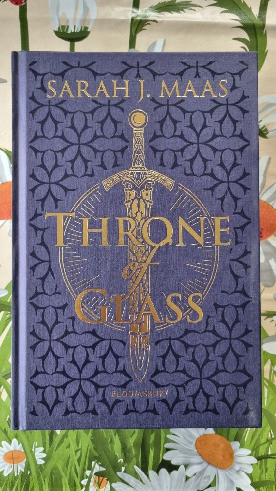 Делукс/колекционерско издание Throne of Glass
