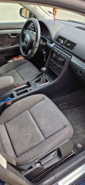 Vînd audi a4  b7   1.9