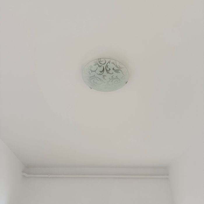 Aplica pentru tavan ~ 3 bucati la 40 lei