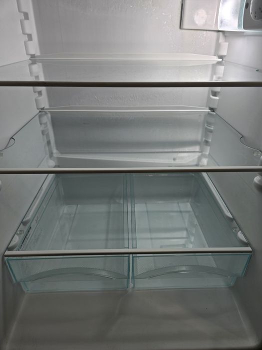 Хладилник с фризер Liebherr