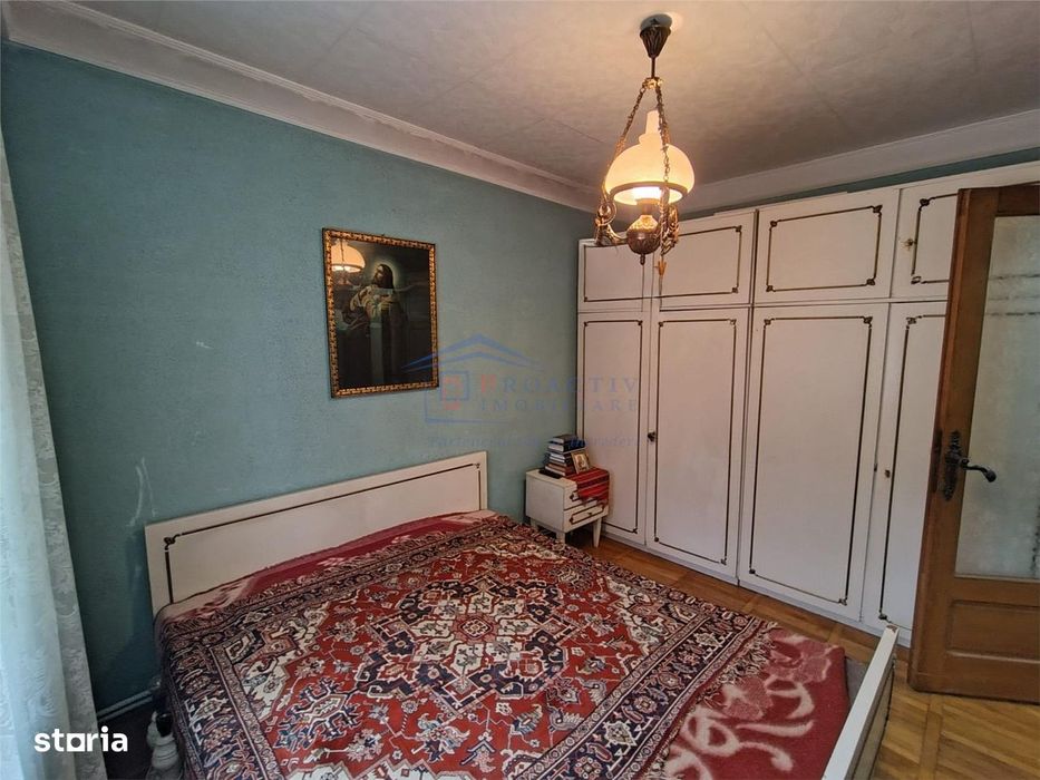 Apartament 4 camere, Centru, Etaj Intermediar, 4C-888