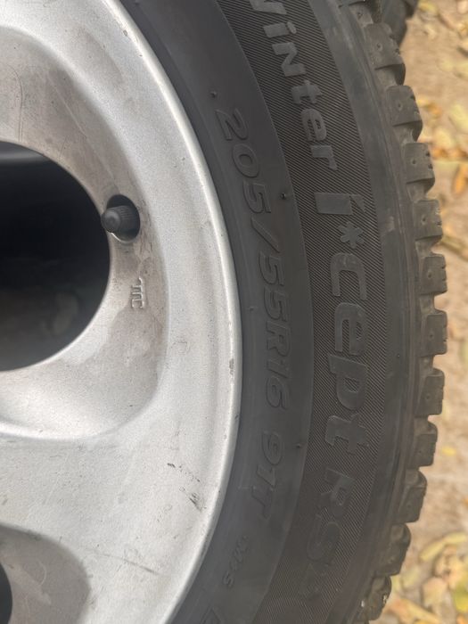 Jante aliaj cu tot cu cauciucuri (nu sunt sudate