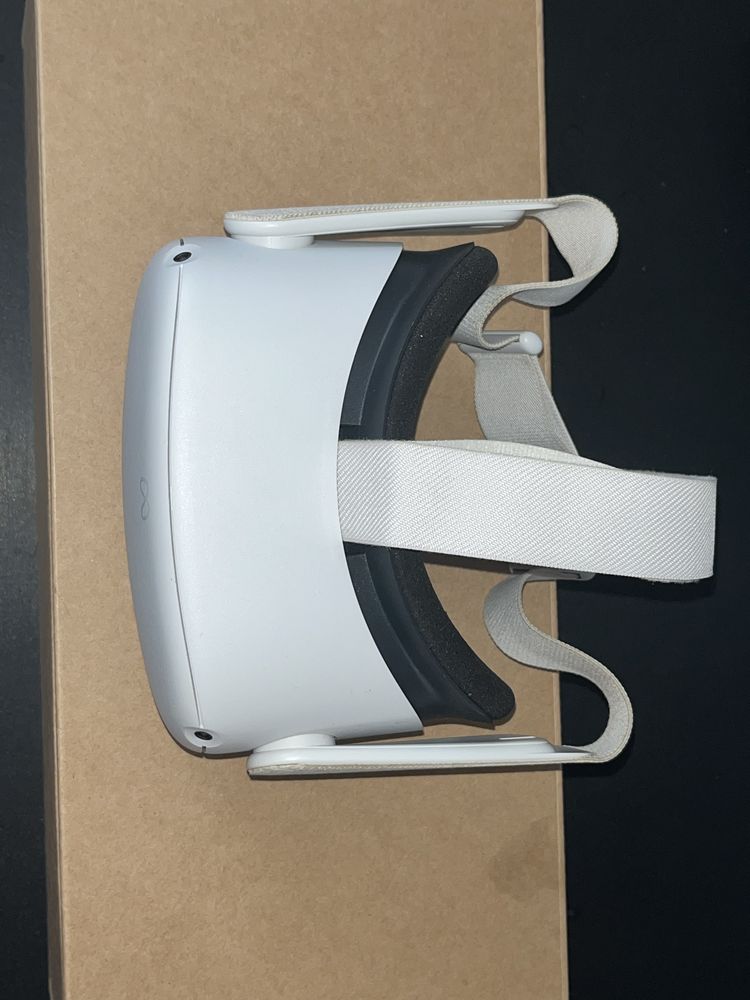Продаю шлем виртуальной реальности Meta (Oculus) Quest 2