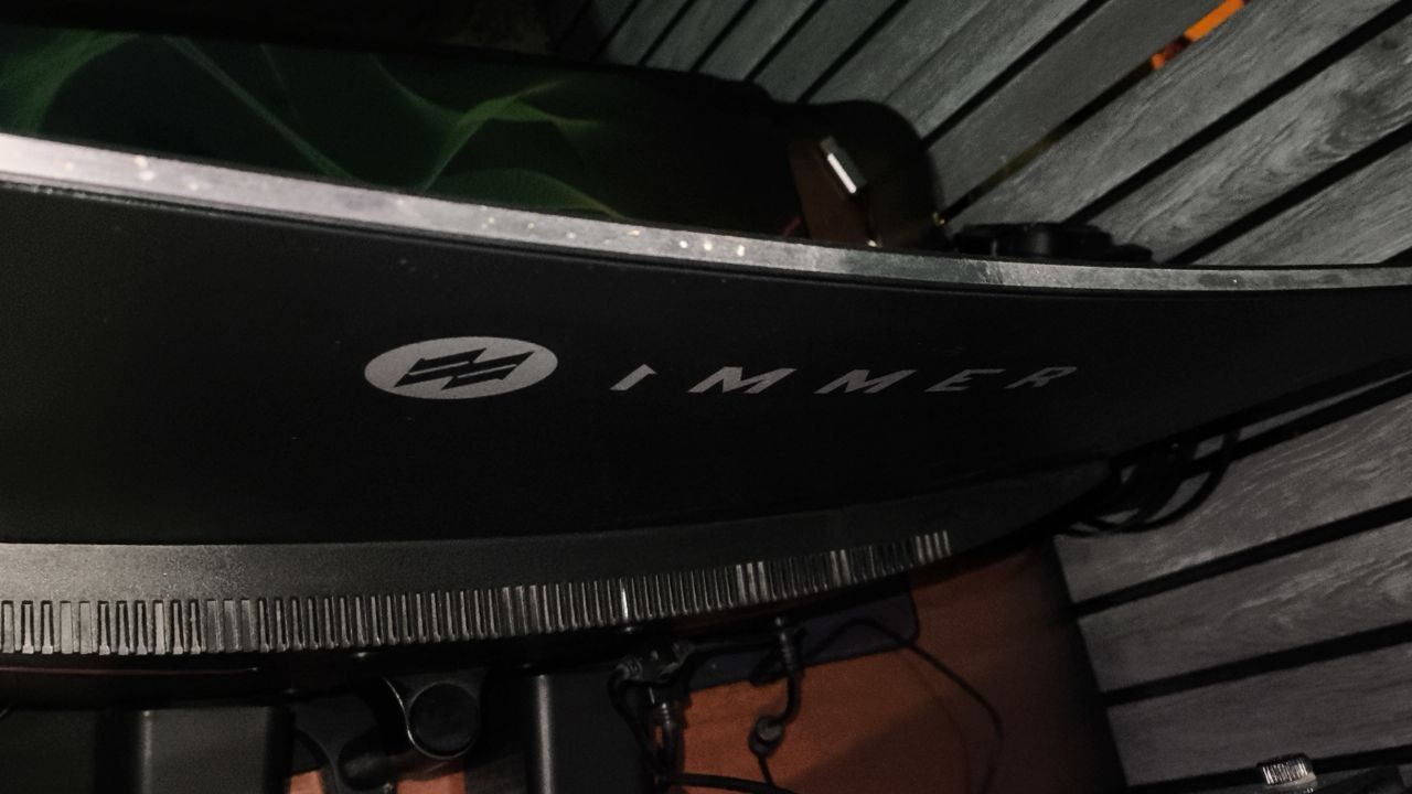 Manitor oled ekrani avani  gers 75 1980/1080