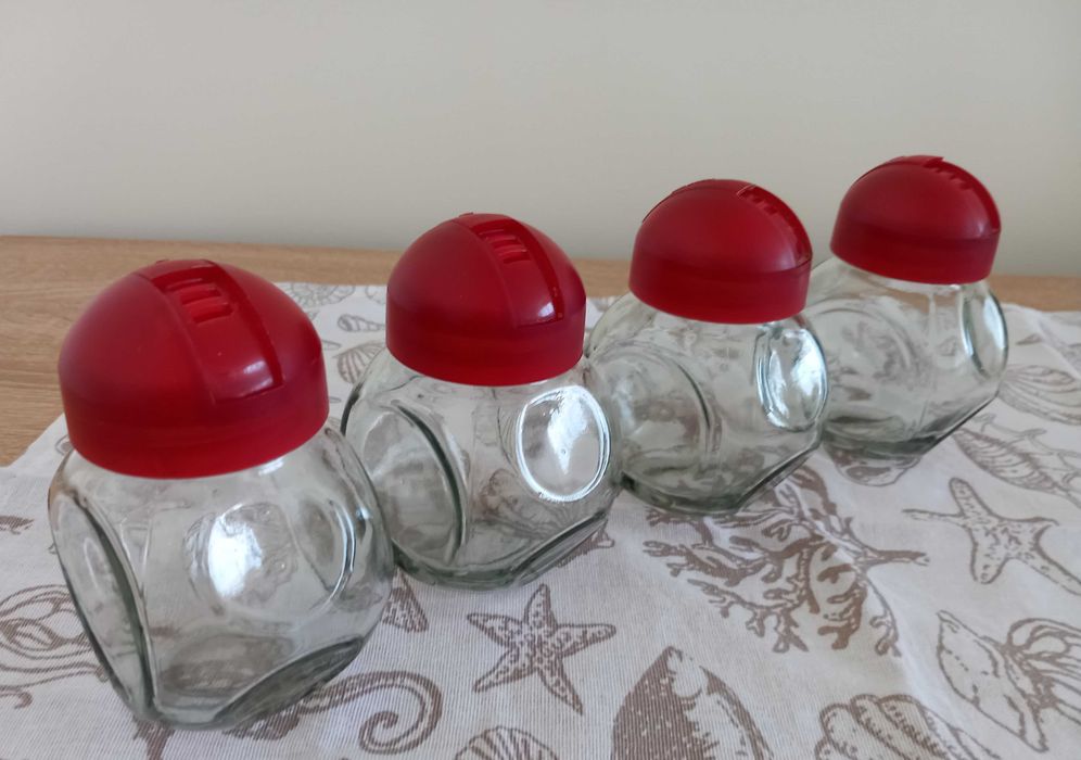 Нов комплект за подправки