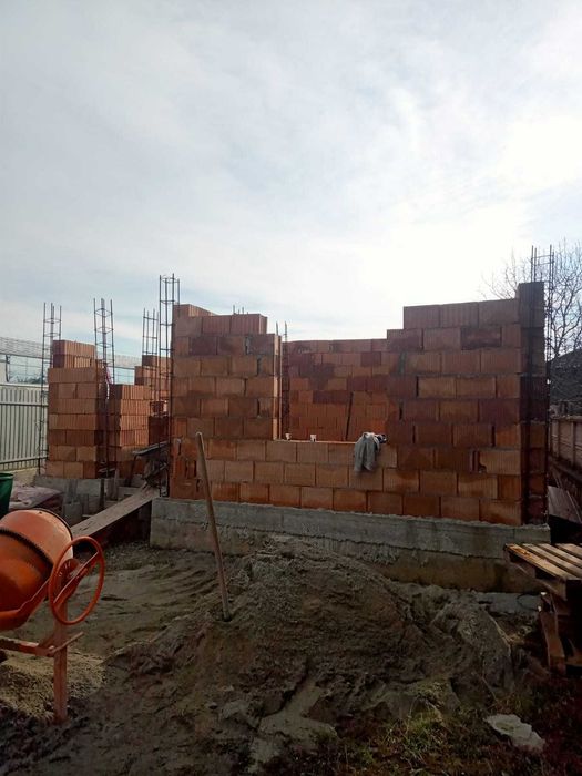 Echipa serioasa si cu experienta executam lucrari de constructii