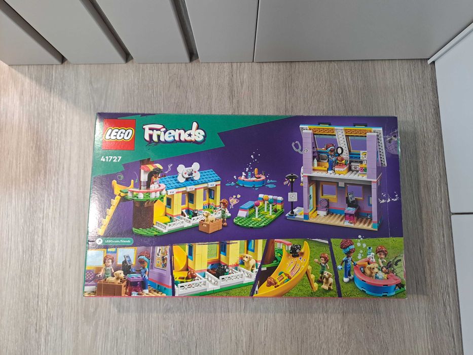 LEGO Friends - Centrul de salvare a cainilor, 617 piese, 7+