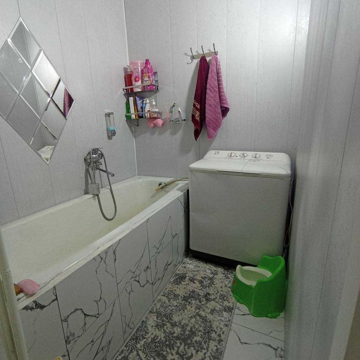 Продаётся квартира Юнусабад6 1 ком чистим ремонтом 1 этаж