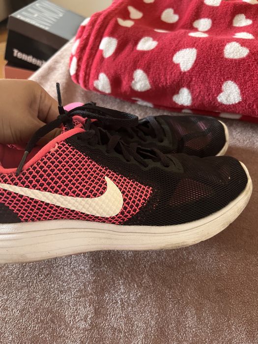 дамски маратонки NIKE