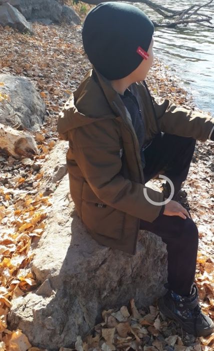 Продам куртку весна от 3х-6лет