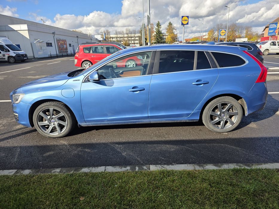 Volvo V60 hibrid 2013