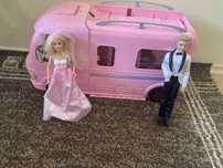 Кемпер/караваната на  Барби/Barbie+две кукли