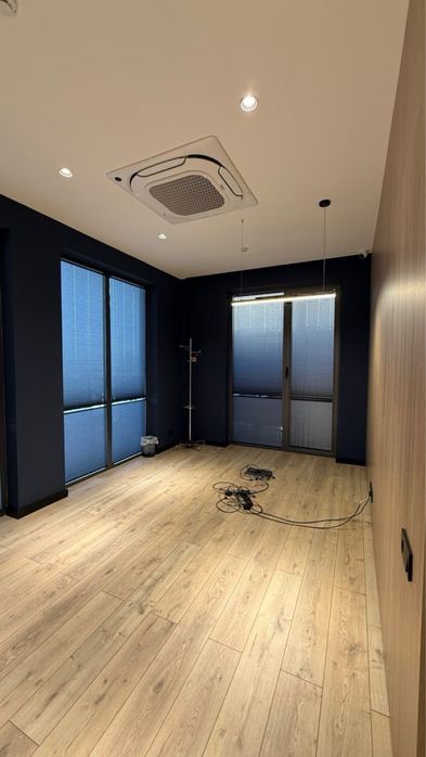 Срочно сдаётся в аренду нежилое помещение в БЦ Status 220 м2