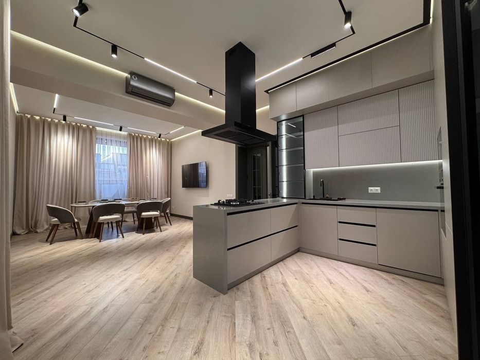 ПРОДАЕТСЯ ДОМ
От: ЖК New Town
Ор.р: геофизика
Мирзо Улугбекский район