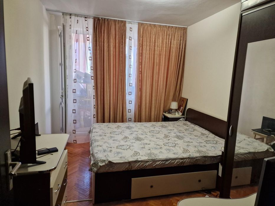 Vând apartament 3 camere 72 mp etaj 4/9