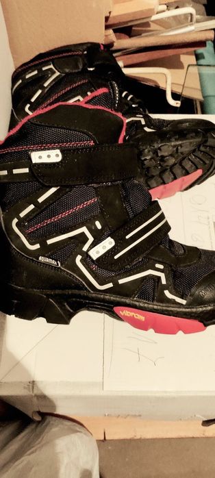 Дамски/детски зимни обувки