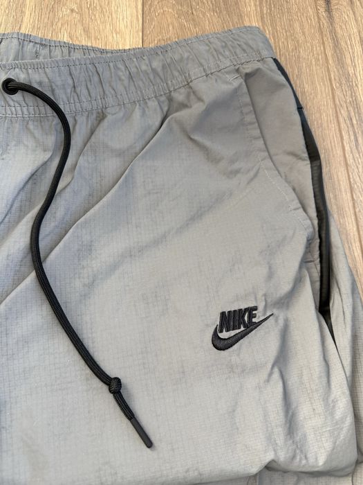Оригинално мъжко долнище Nike Tech ,нов модел, светлоотразително