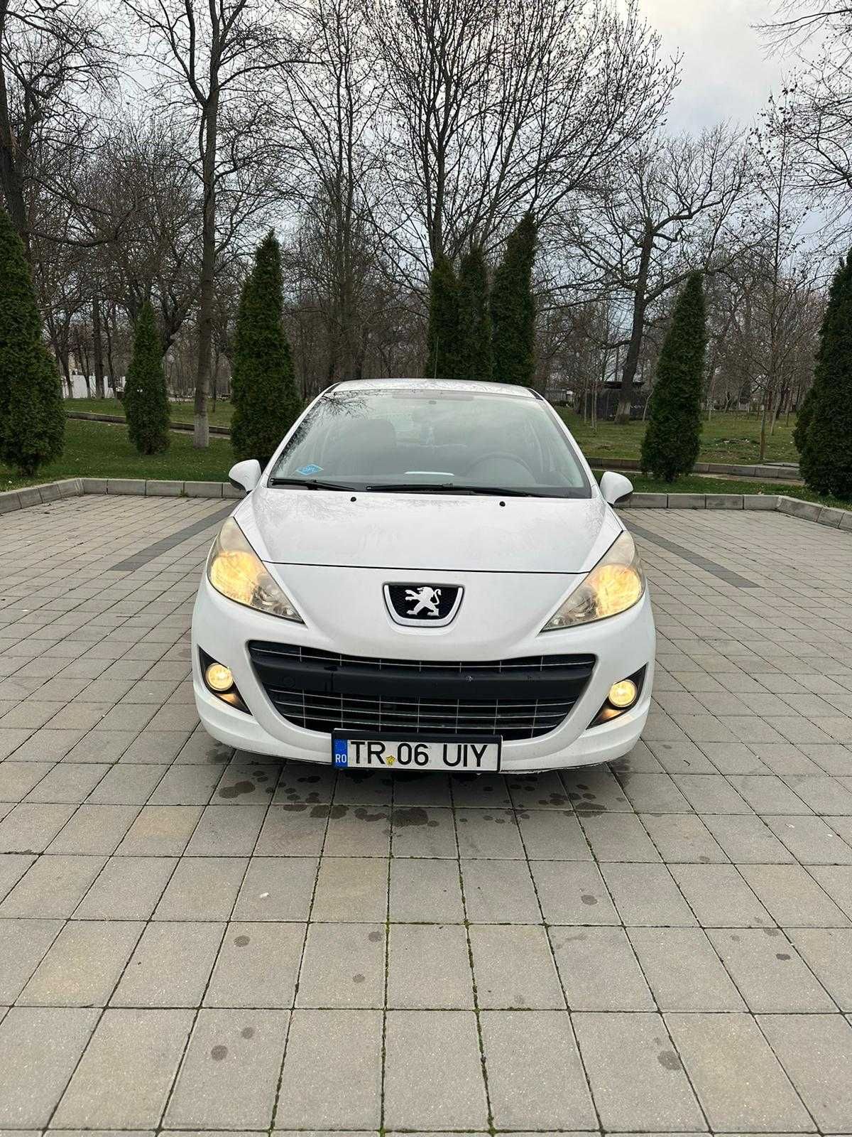 Peugeot 207, 1.4 benzina
