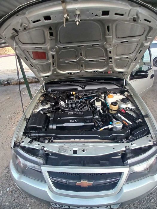 Продам Nexia 2 DOHC 4 позиция в отличном состоянии