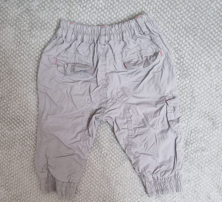 Mothercare set pantaloni+ 2 bluzite 6-9 luni