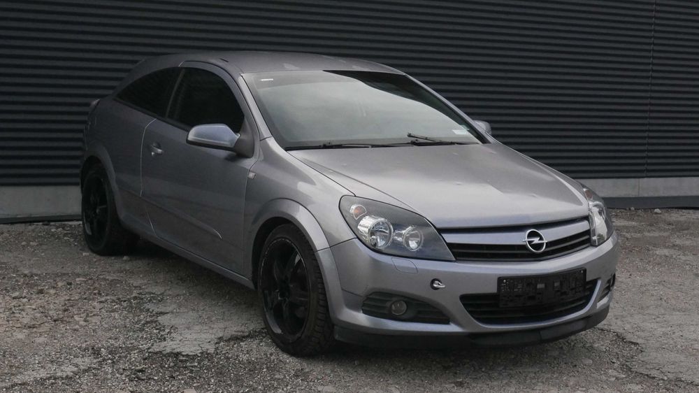 Opel Astra H 2004-2010 НА ЧАСТИ В ОПИСАНИЕТО