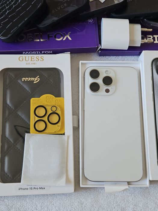Vând 15 pro max 256GB Silver, stare impecabilă Full box