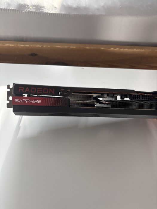 AMD Radeon RX7700XT Sapphire pulse