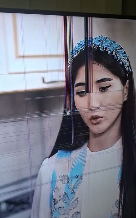 Shivaki 4K televizori sotiladi. Ekraniga chiziq tushgan