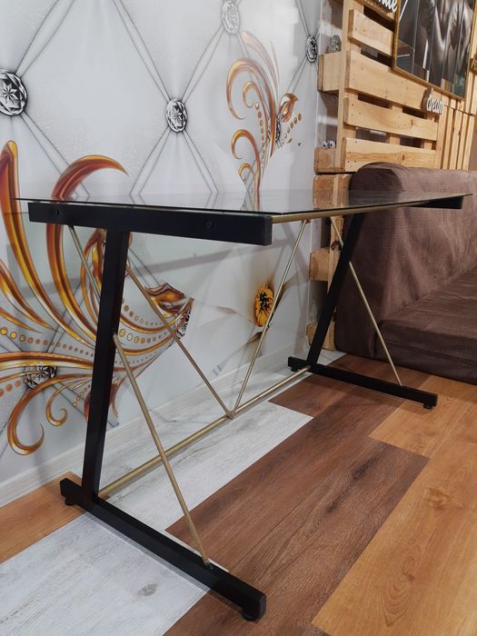 Бюро - Масичка Метал /Стъкло