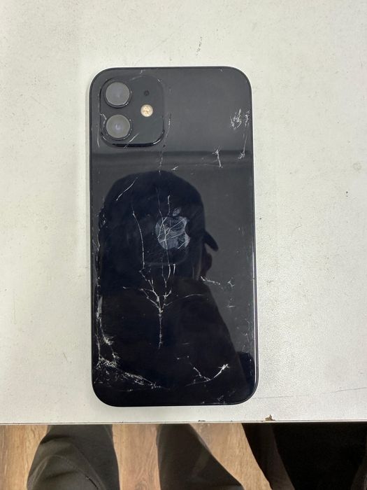 Айфон 12 128 7б