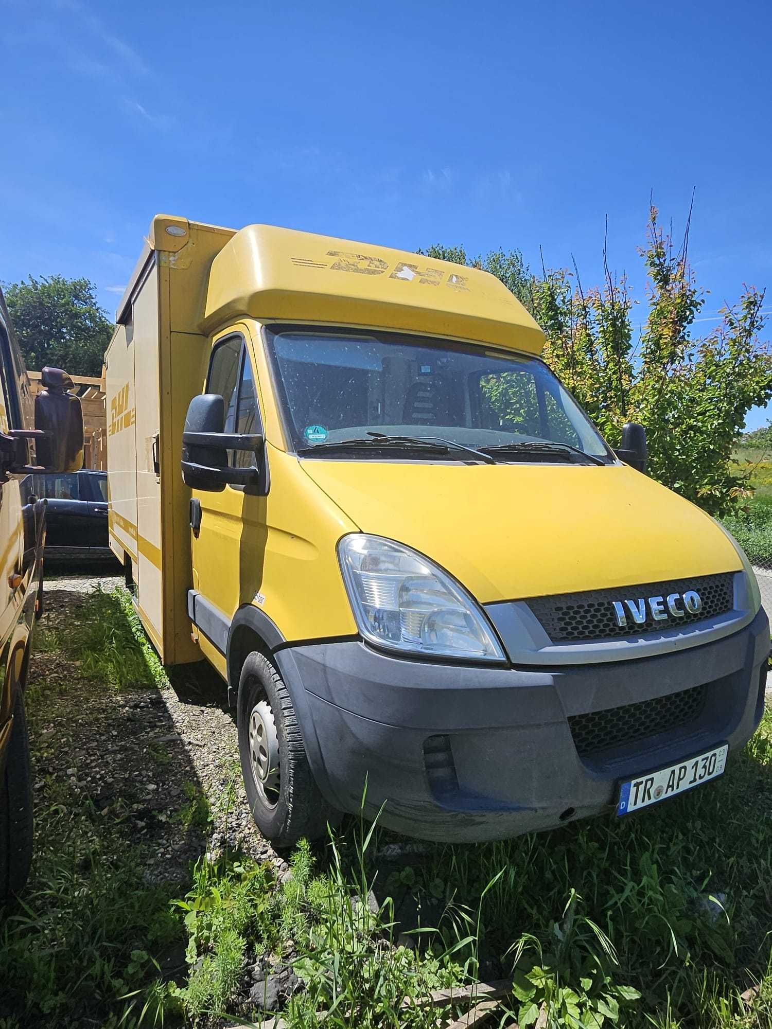 Vand Iveco Daily, carosat, 2011, km 120 000