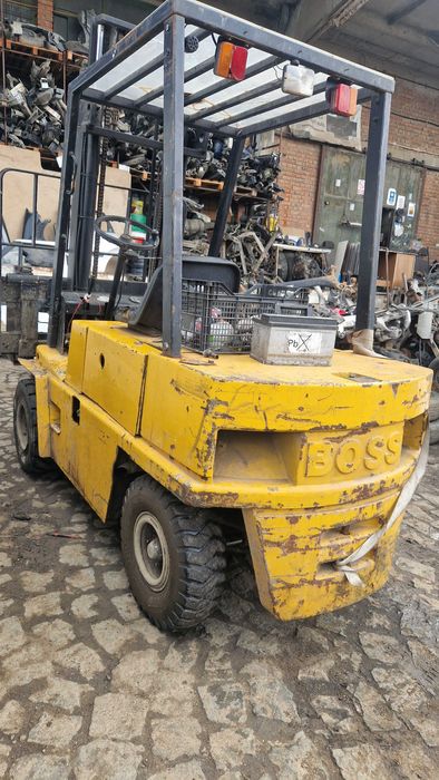 Vand motostivuitor / stivuitor pe motorina functionare normala