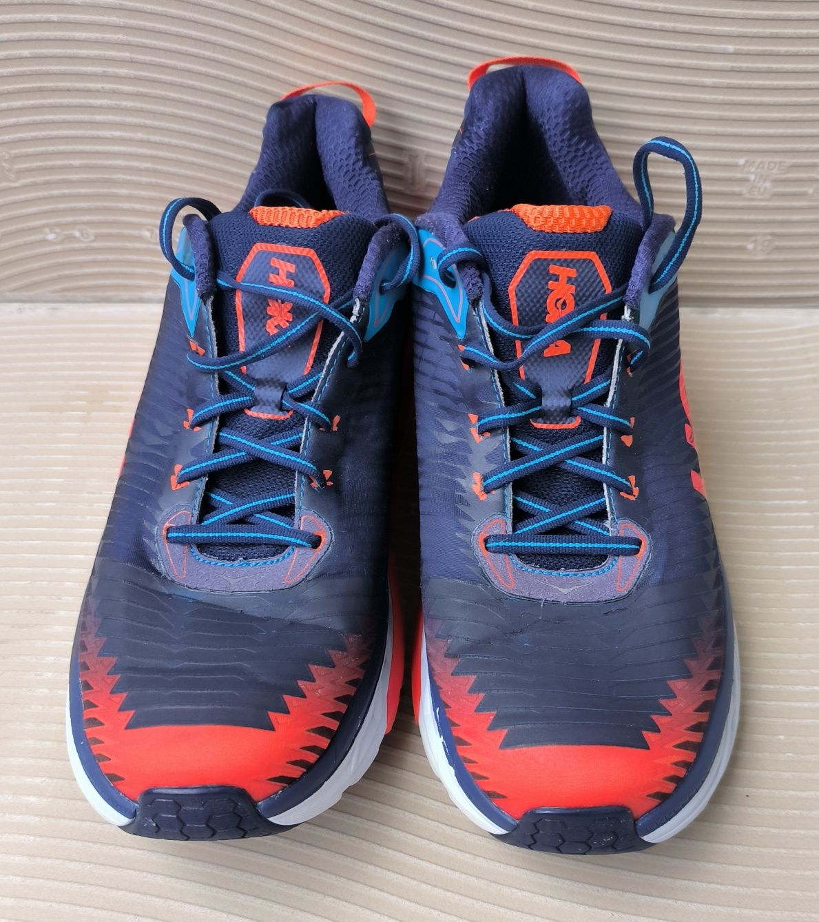 Hoka One One Arahi номер  44,1/3