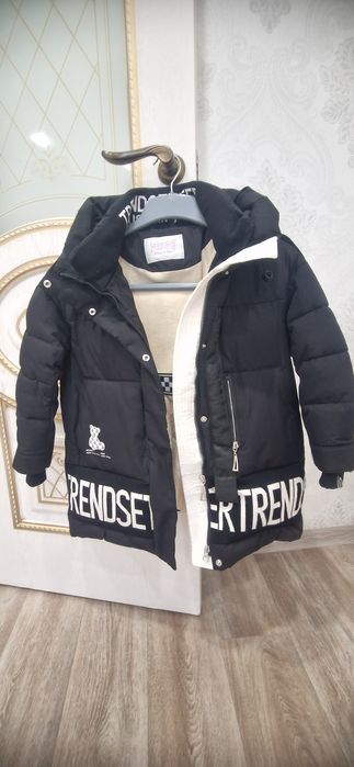 Зимняя куртка для девочки (рост 128)