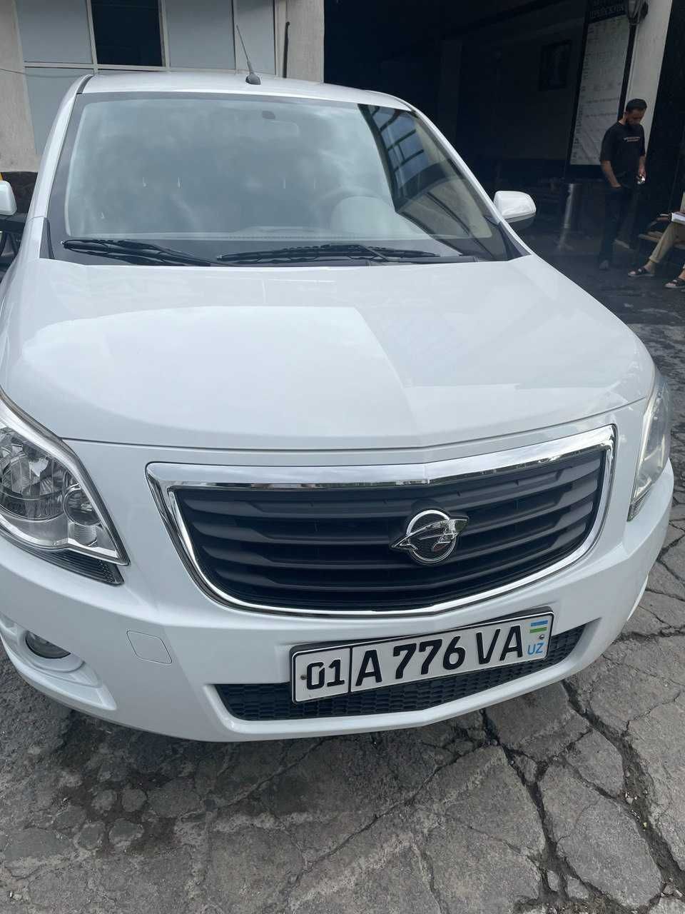 Кобалт автомашинаси сотилади