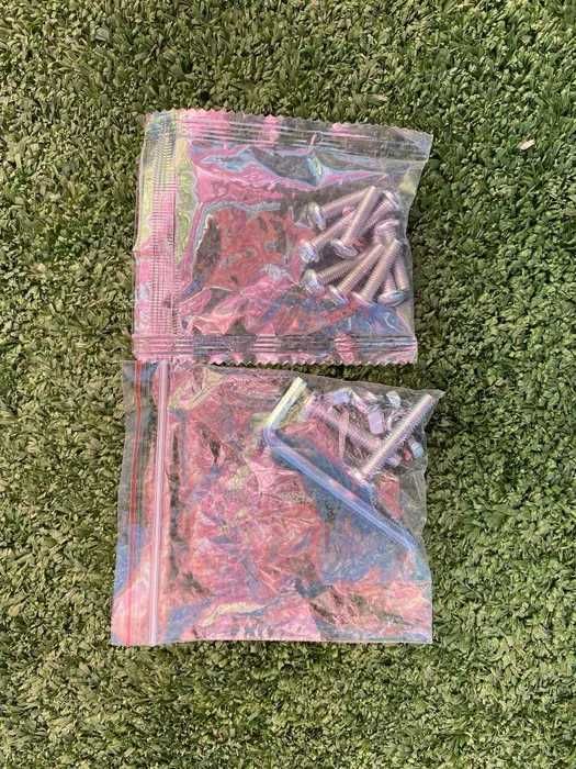 Suport pentru haine, metal, cu roti (4 ft)