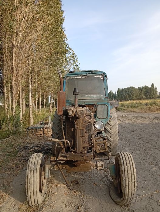 Mtz80 traktori sotiladi