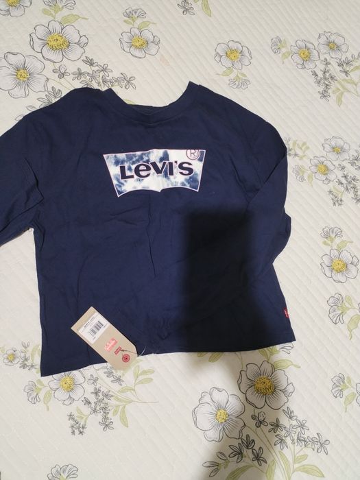 Привозная новая майка LEVIS