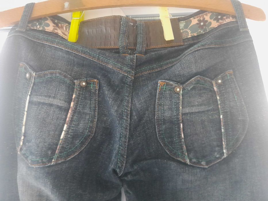 blugi eleganti elastici  cu sclipici