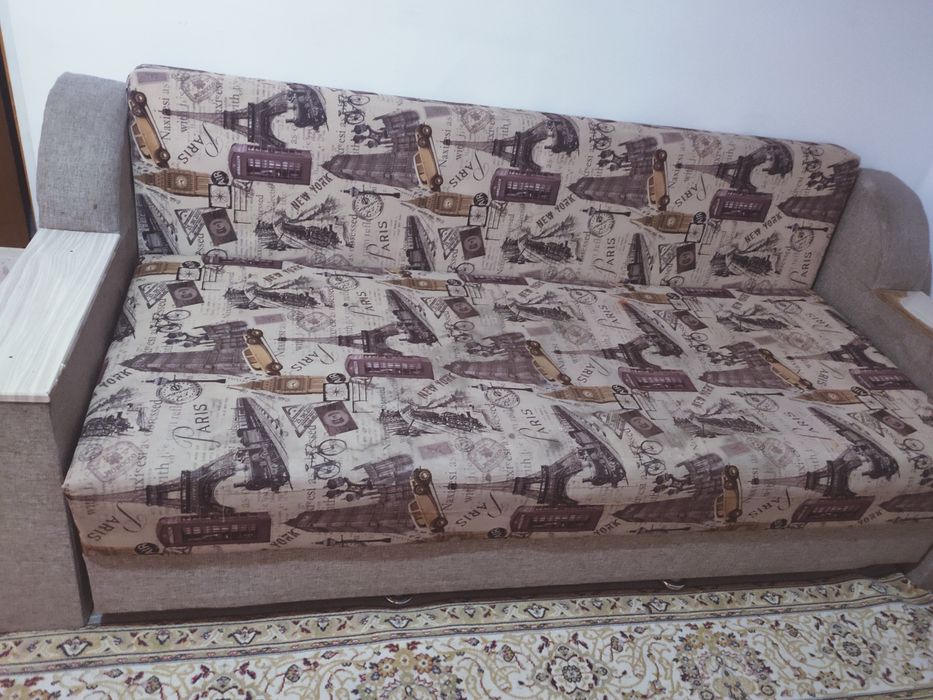 Продам диван тахта