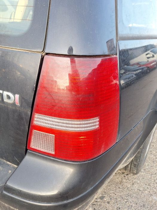 Lampa spate / Stop dreapta VOLKSWAGEN GOLF IV Variant 1J5 2004 - 2006  AXR