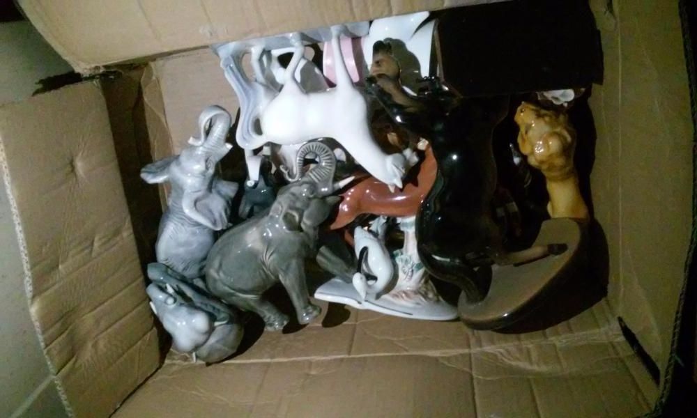 bibelouri portelan vechi